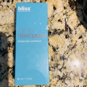 Bliss Instant "Tint"stant Tinted Skin Protector